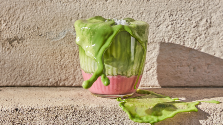 matcha-iced-raspberry-latte-moya-japonsko